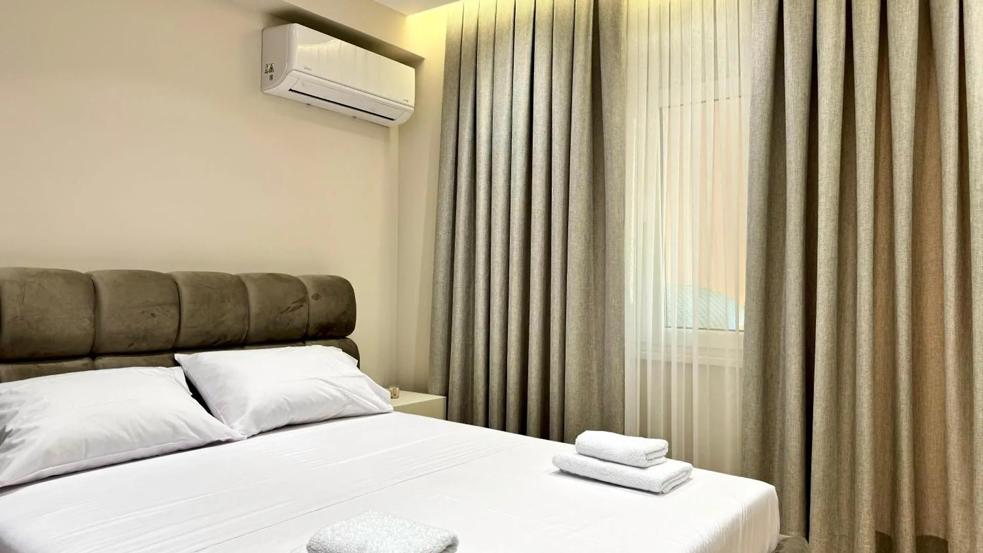 E&R Apartments At Myslym Shyri Tirana 0*,  Albania