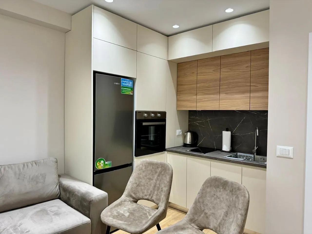 E&R Apartments At Myslym Shyri Tirana 0*,