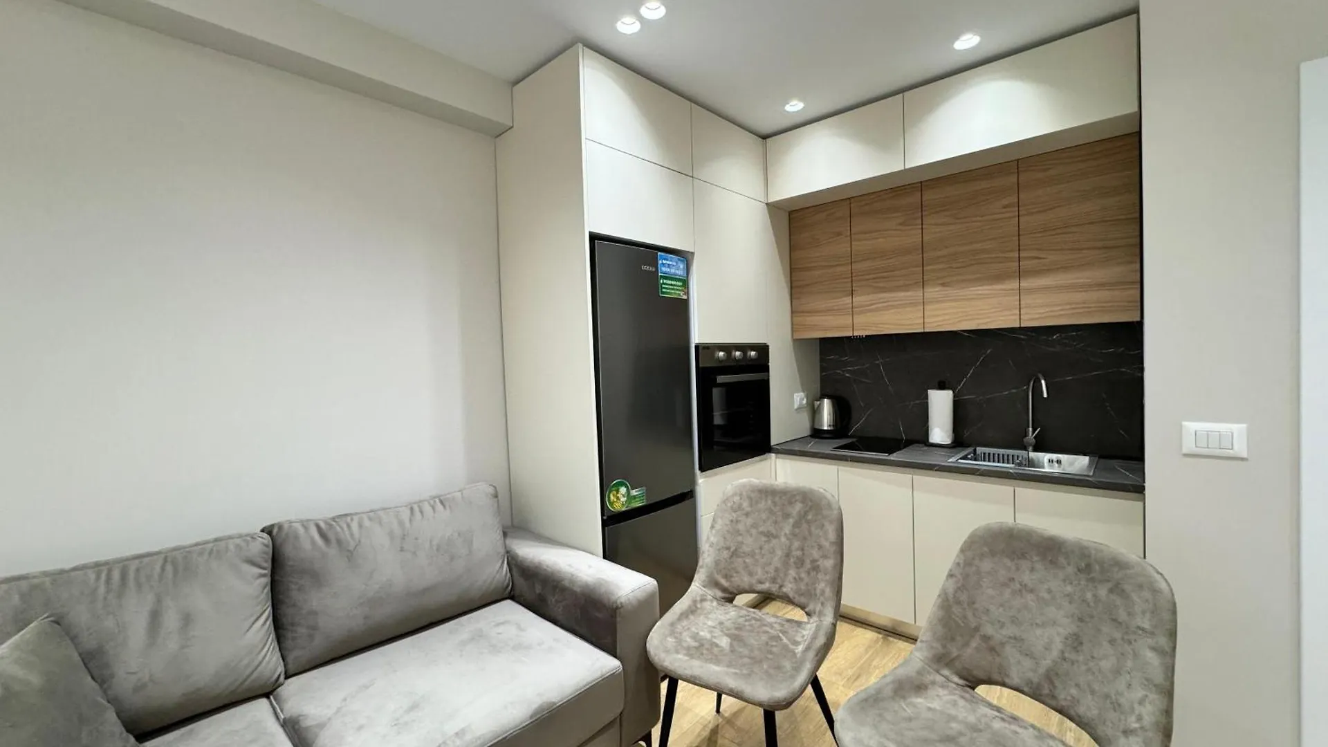 E&R Apartments At Myslym Shyri Tirana 0*,  Albania
