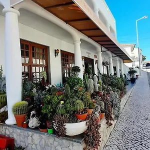 https://guesthouse-a-lareira.hotelaalgarve.com